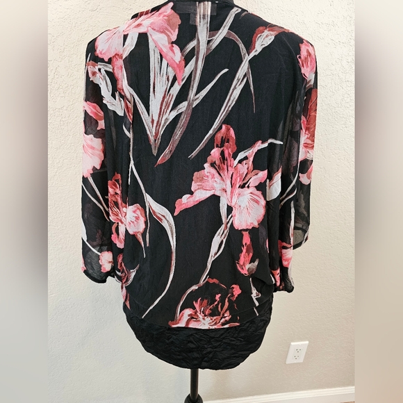 Floral Blouse - Picture 3 of 6